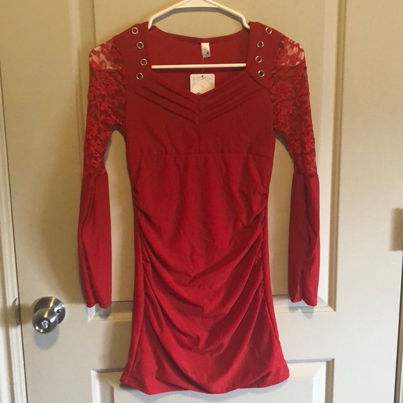 Dress - Picture 1 of 2
